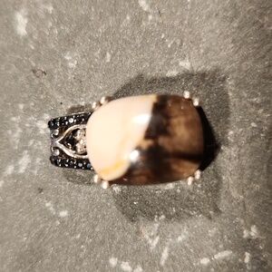 Sterling Silver And Agate Pendant. EUC Beautiful!
